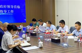 長(zhǎng)沙縣委、縣政府高度關(guān)注中小企業(yè)的生存發(fā)展，縣委常委、縣紀(jì)委書記劉重帶隊(duì)實(shí)地走訪調(diào)研